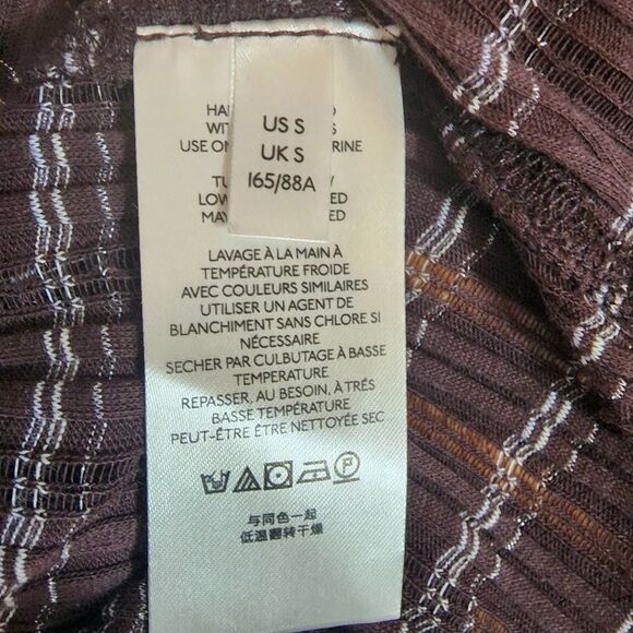 NWT Free People Snowbunny Off The Shoulder Semi Sheer Metallic Top Size Large - Picture 10 of 13